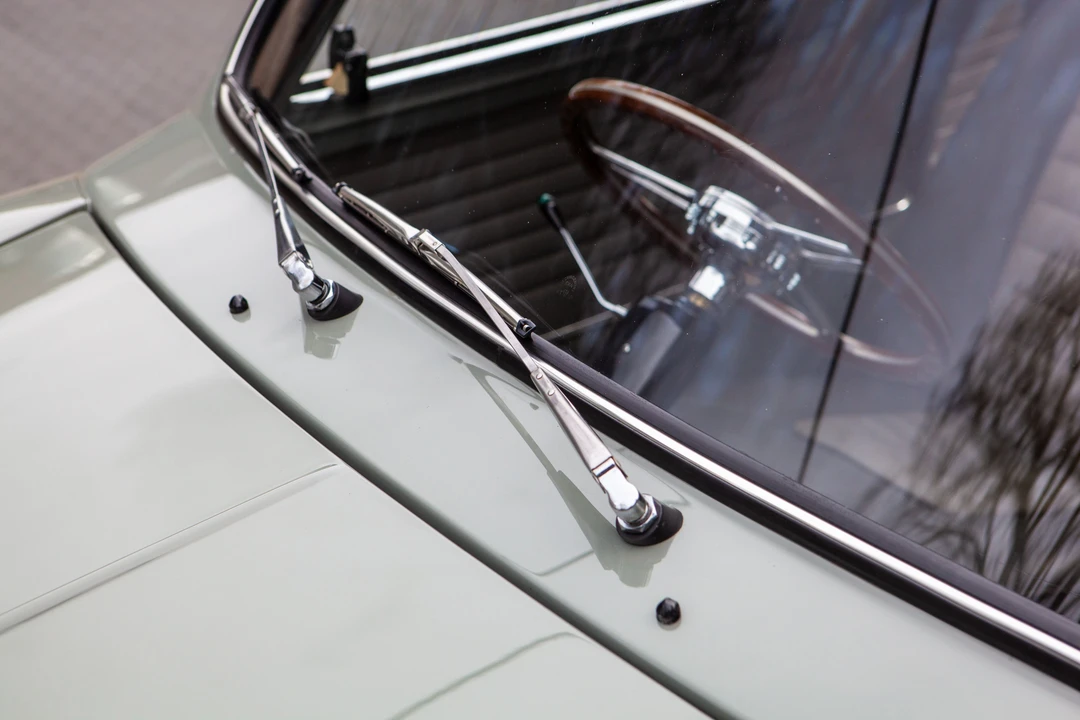 1965 Morris - Image 24 of 31