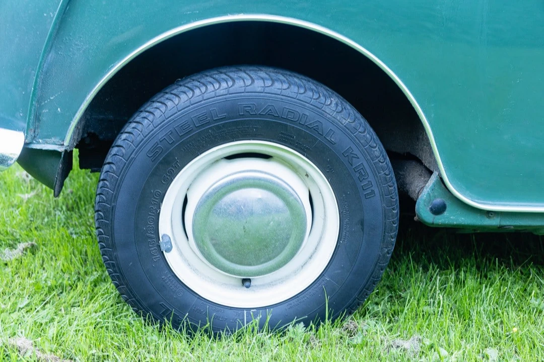 1965 Morris - Image 19 of 30