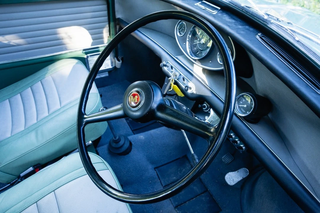 1965 Morris - Image 10 of 30