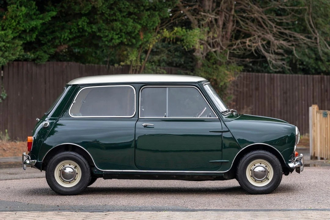 1965 Morris - Image 5 of 30