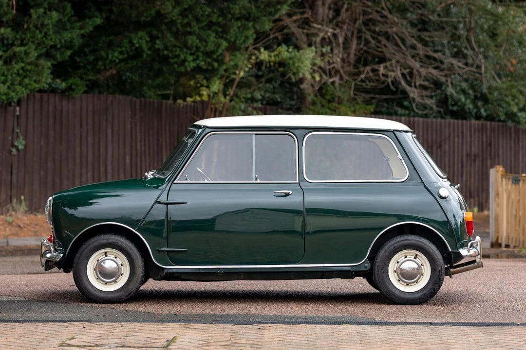 1965 Morris - Image 12 of 30