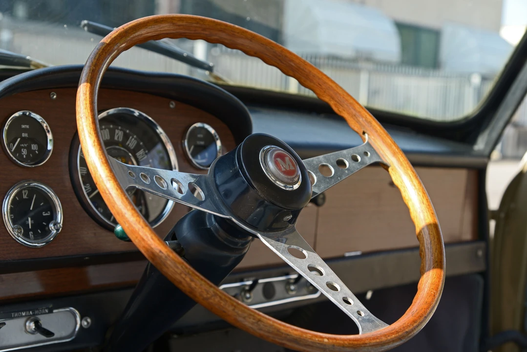 1965 Morris - Image 8 of 22