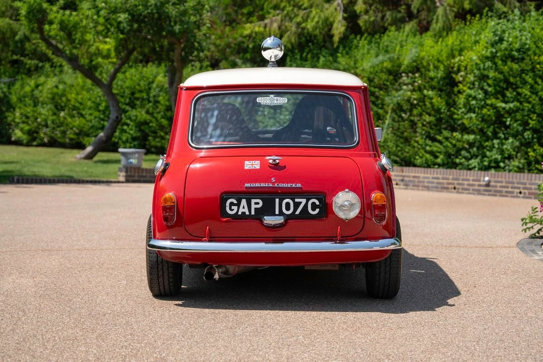 1965 Morris - Image 11 of 31