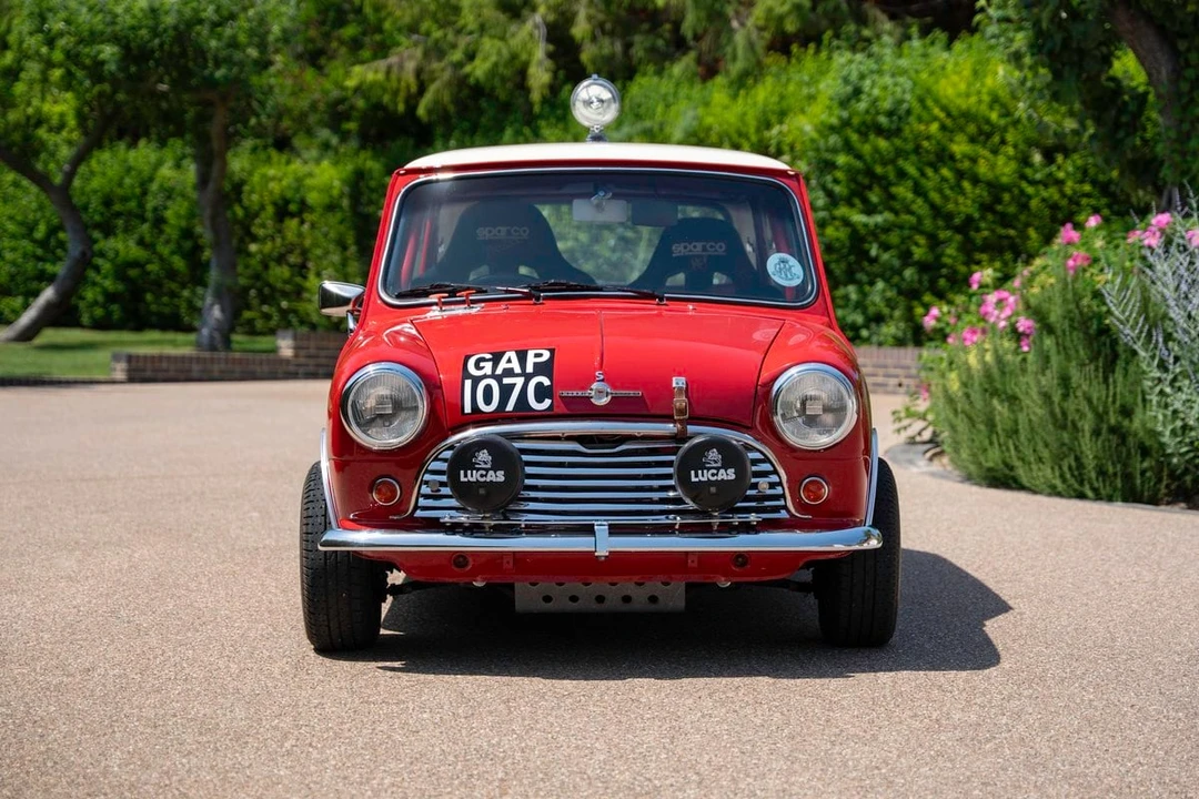 1965 Morris - Image 13 of 31