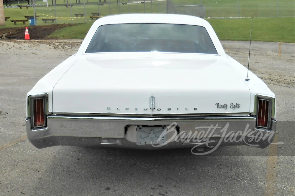 1965 Oldsmobile 98 - Image 7 of 11