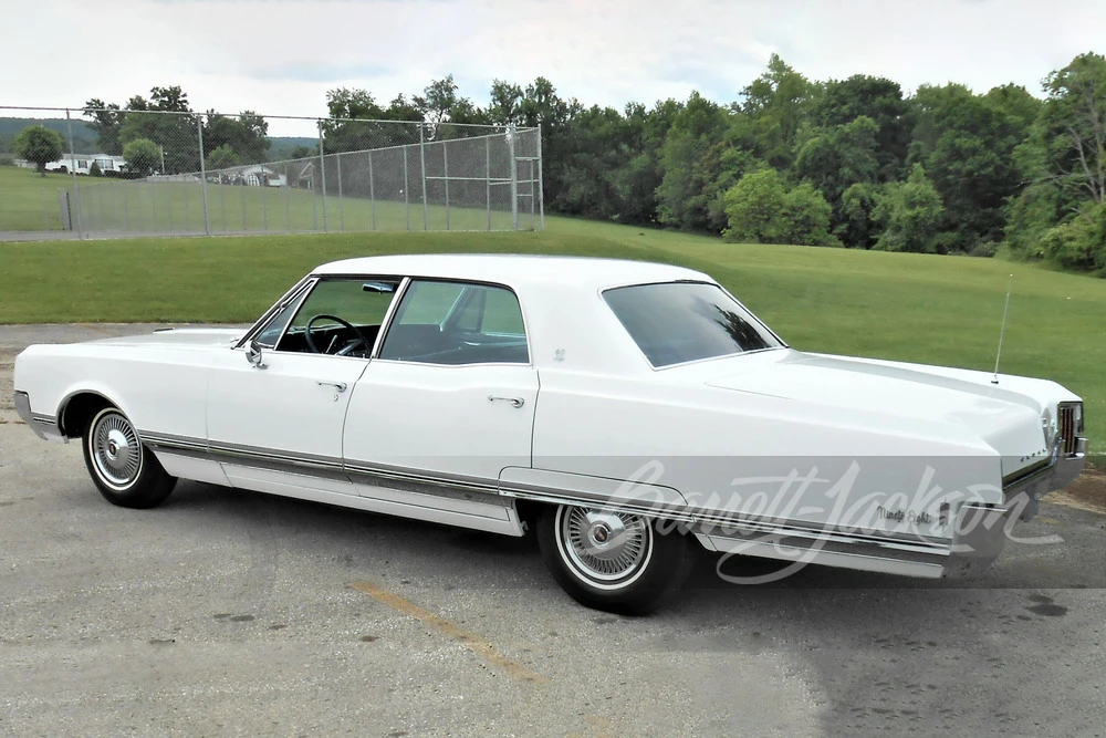 1965 Oldsmobile 98 - Image 10 of 11