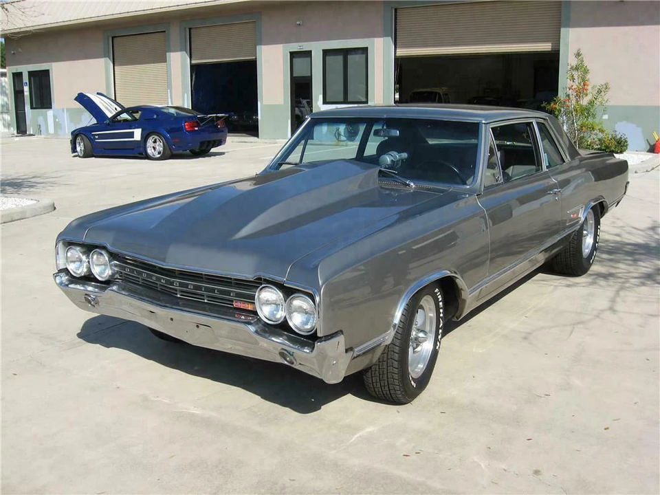 1965 Oldsmobile Cutlass 2nd Gen - Image 2 of 3