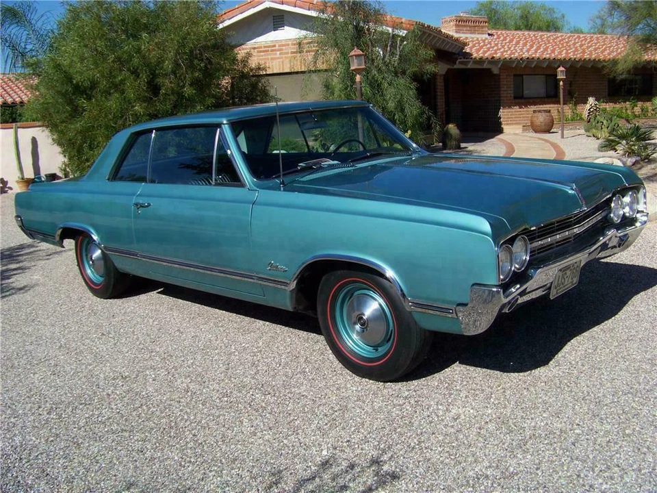 1965 Oldsmobile Cutlass 2nd Gen - Image 2 of 5