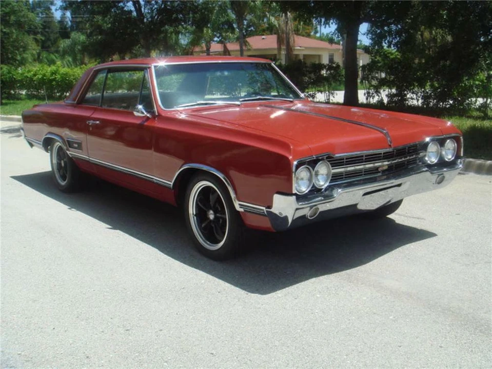 1965 Oldsmobile Cutlass 2nd Gen - Image 2 of 5