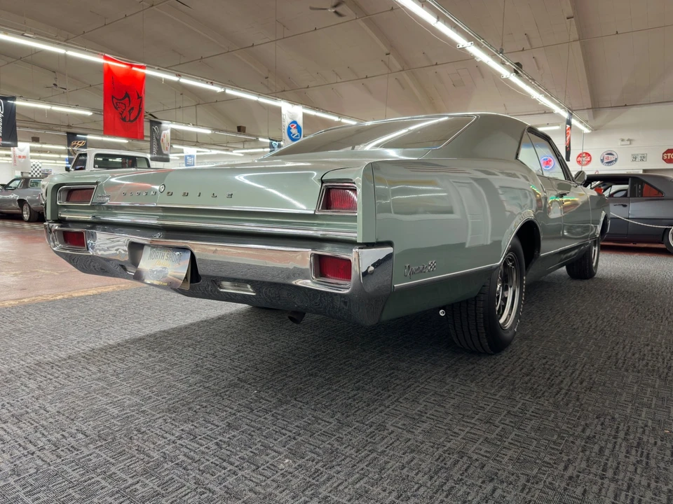 1965 Oldsmobile 88 - Image 10 of 31