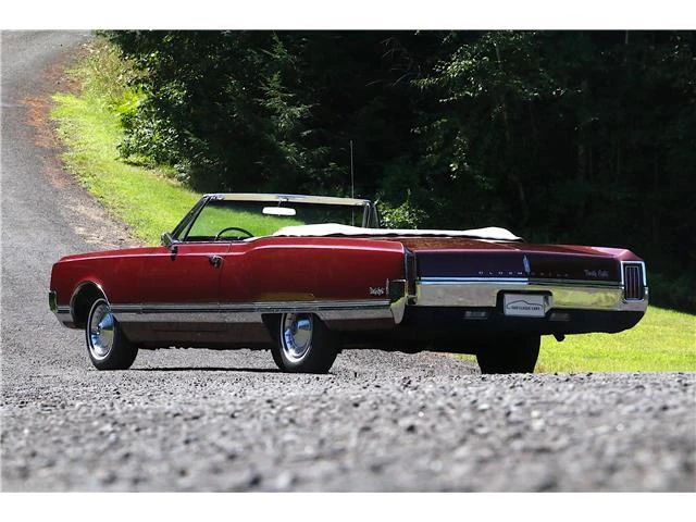 1965 Oldsmobile 98 - Image 3 of 12