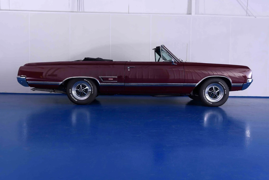 1965 Oldsmobile 442 1st Gen - Image 9 of 31