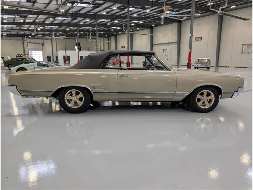 1965 Oldsmobile 442 1st Gen - Image 8 of 21