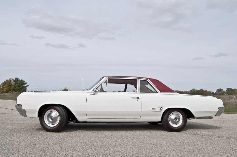 1965 Oldsmobile 442 1st Gen - Image 10 of 12