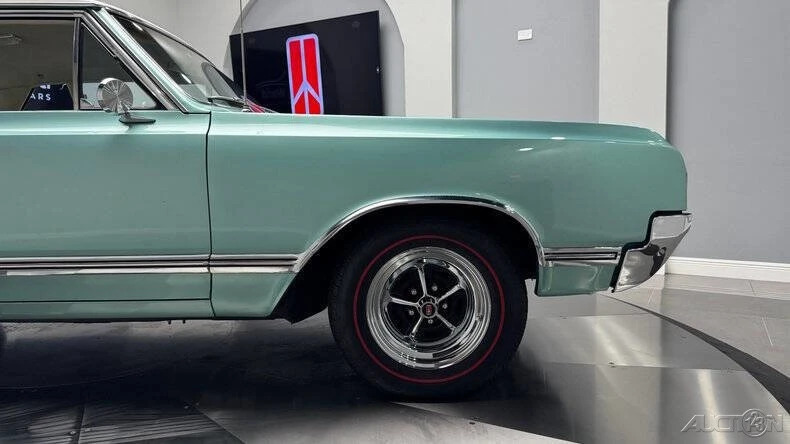 1965 Oldsmobile 442 1st Gen - Image 13 of 21