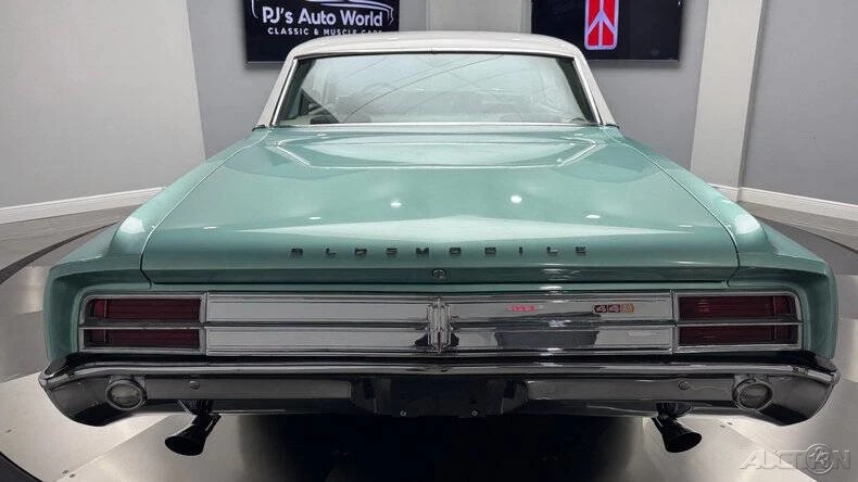 1965 Oldsmobile 442 1st Gen - Image 20 of 21