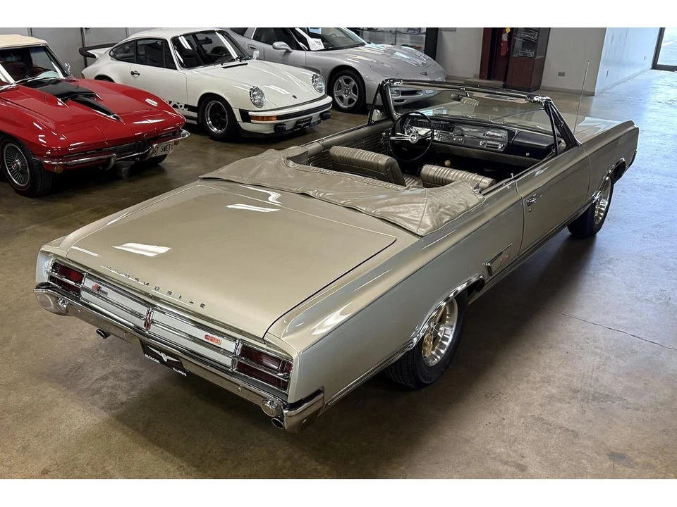 1965 Oldsmobile 442 1st Gen - Image 21 of 31