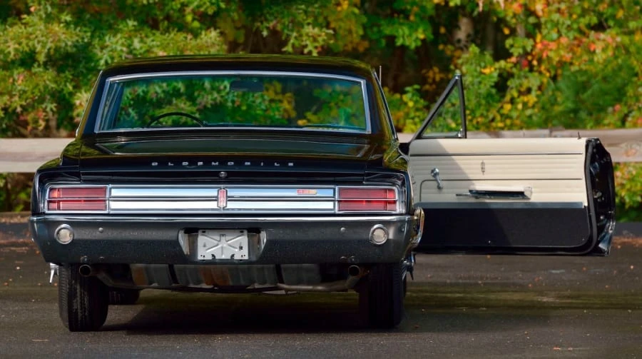 1965 Oldsmobile 442 1st Gen - Image 15 of 17
