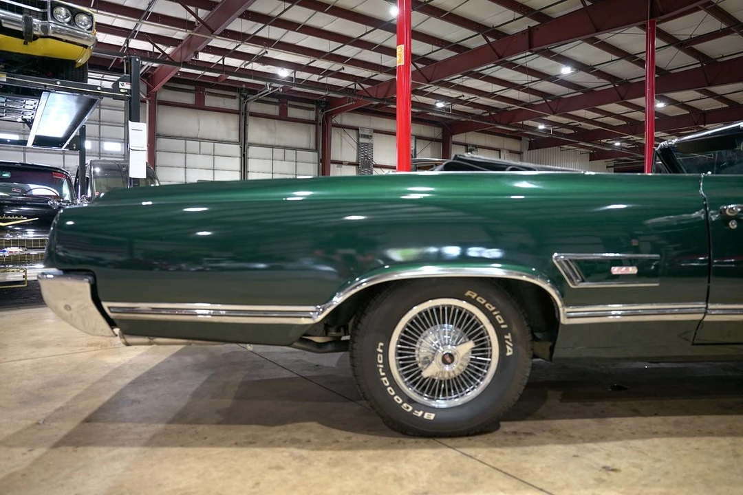 1965 Oldsmobile 442 1st Gen - Image 9 of 12