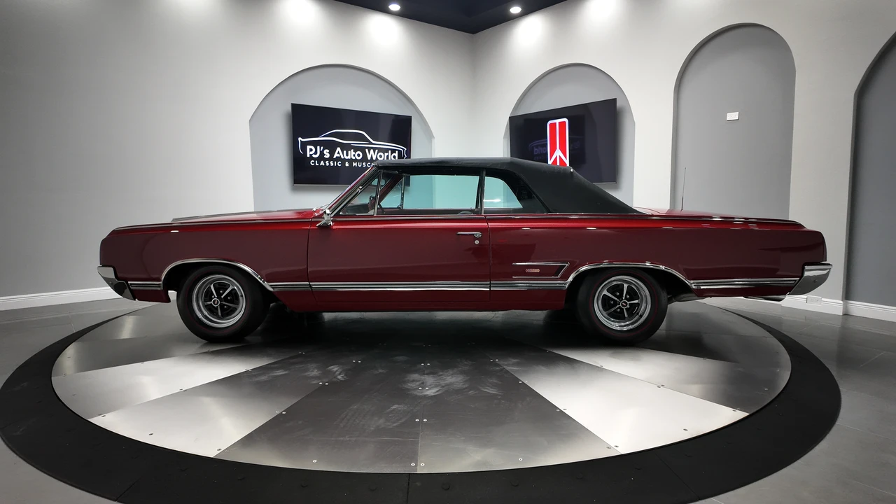 1965 Oldsmobile 442 1st Gen - Image 16 of 31