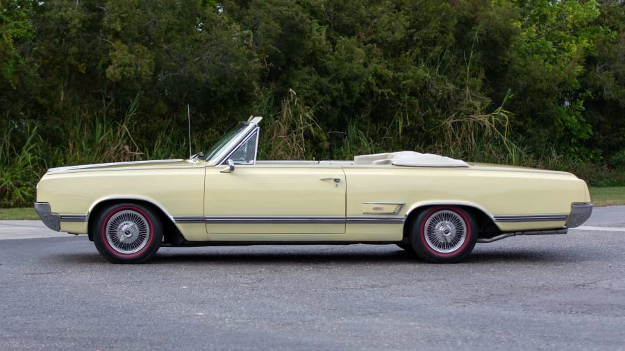1965 Oldsmobile 442 1st Gen - Image 2 of 20
