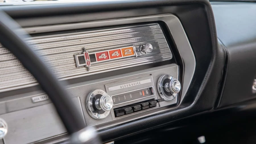 1965 Oldsmobile 442 1st Gen - Image 15 of 20
