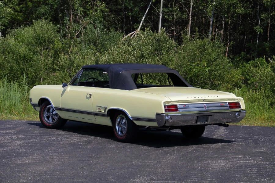 1965 Oldsmobile 442 1st Gen - Image 14 of 31