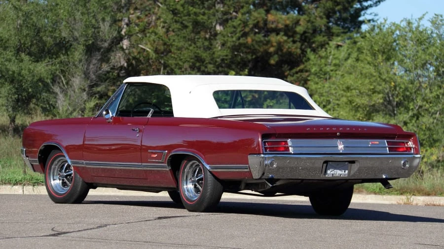 1965 Oldsmobile 442 1st Gen - Image 13 of 27