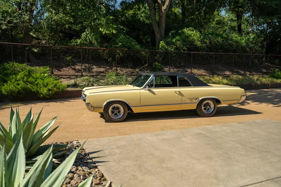 1965 Oldsmobile 442 1st Gen - Image 23 of 31