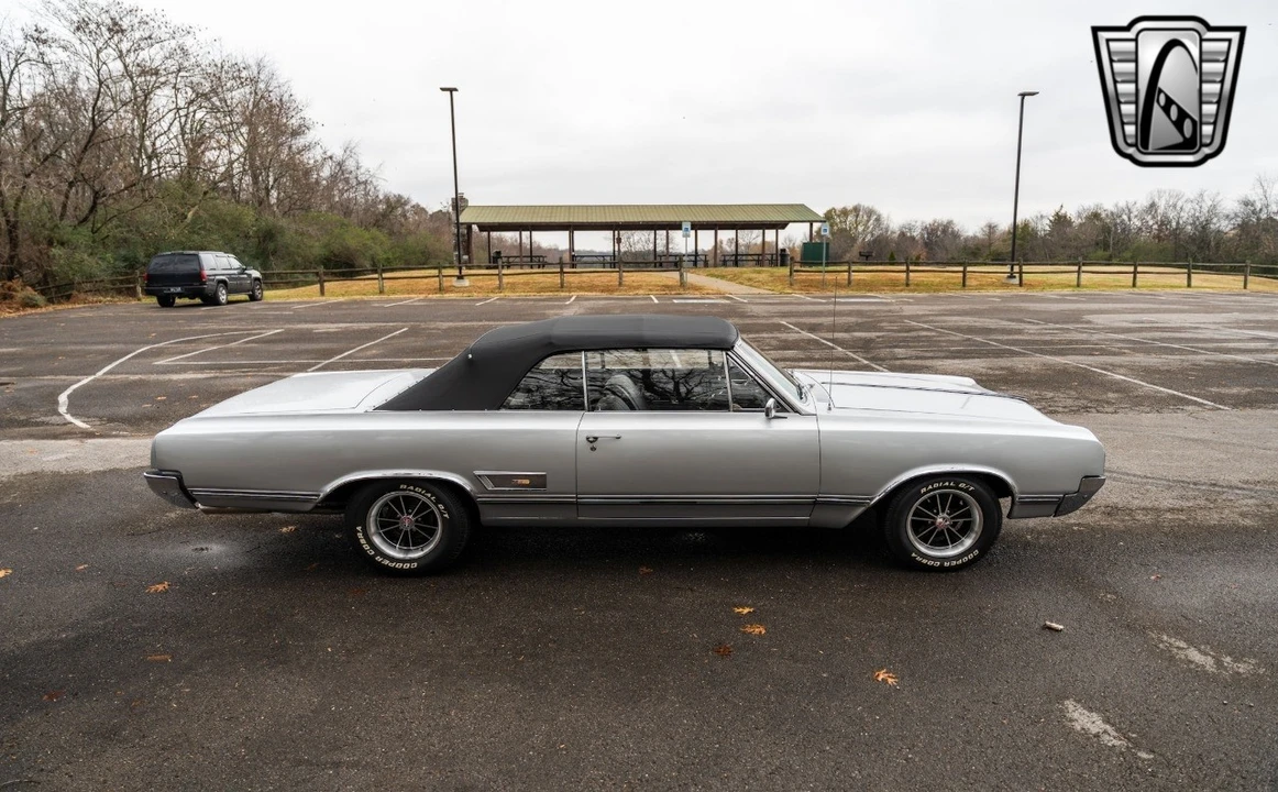 1965 Oldsmobile 442 1st Gen - Image 12 of 12