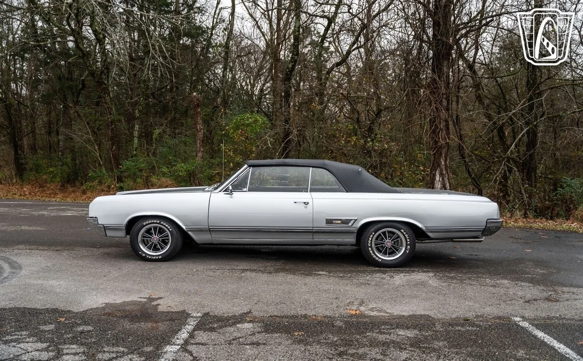 1965 Oldsmobile 442 1st Gen - Image 12 of 12