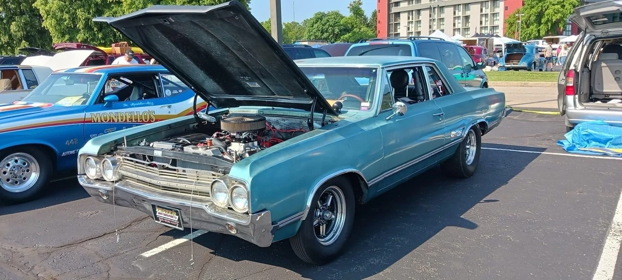 1965 Oldsmobile 442 1st Gen - Image 16 of 21