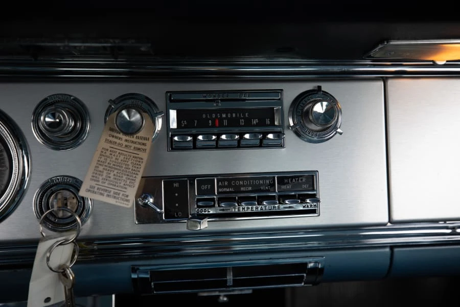 1965 Oldsmobile 88 - Image 24 of 29