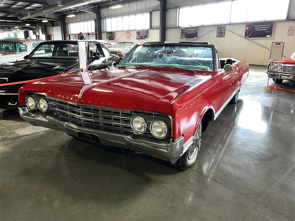 1965 Oldsmobile 98 - Image 2 of 29