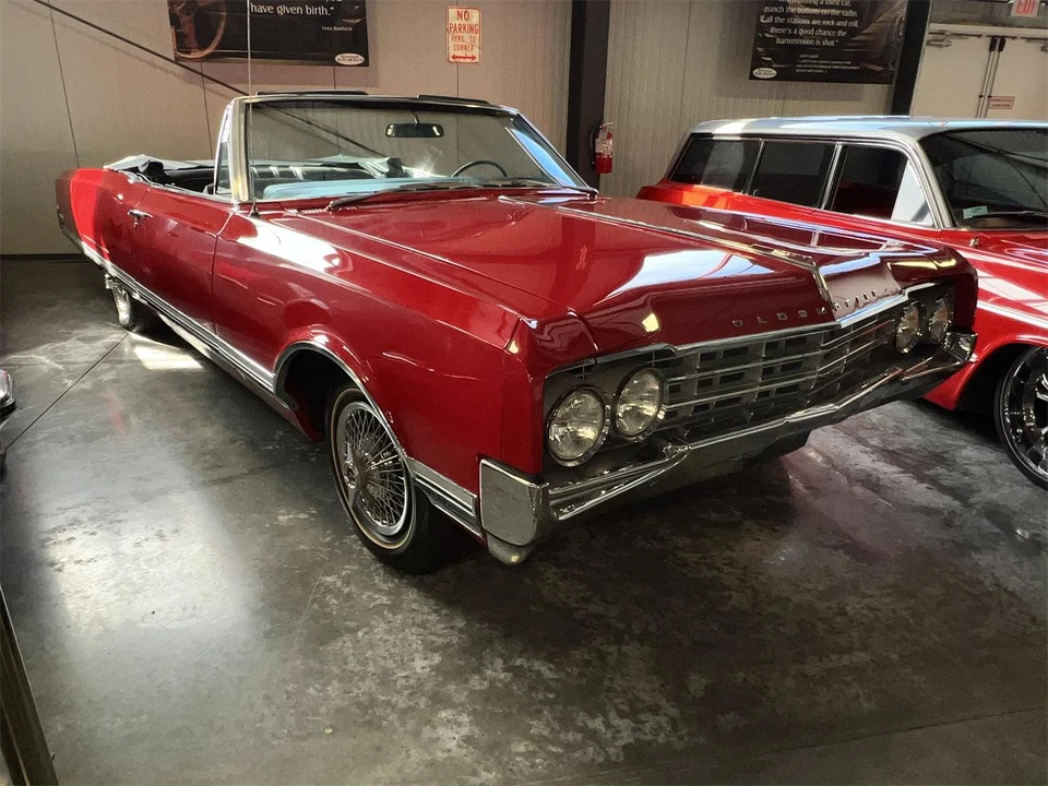 1965 Oldsmobile 98 - Image 15 of 29