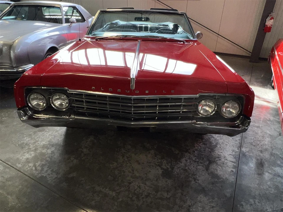 1965 Oldsmobile 98 - Image 16 of 29