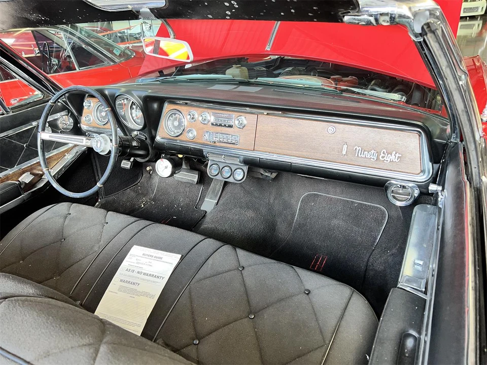 1965 Oldsmobile 98 - Image 24 of 29