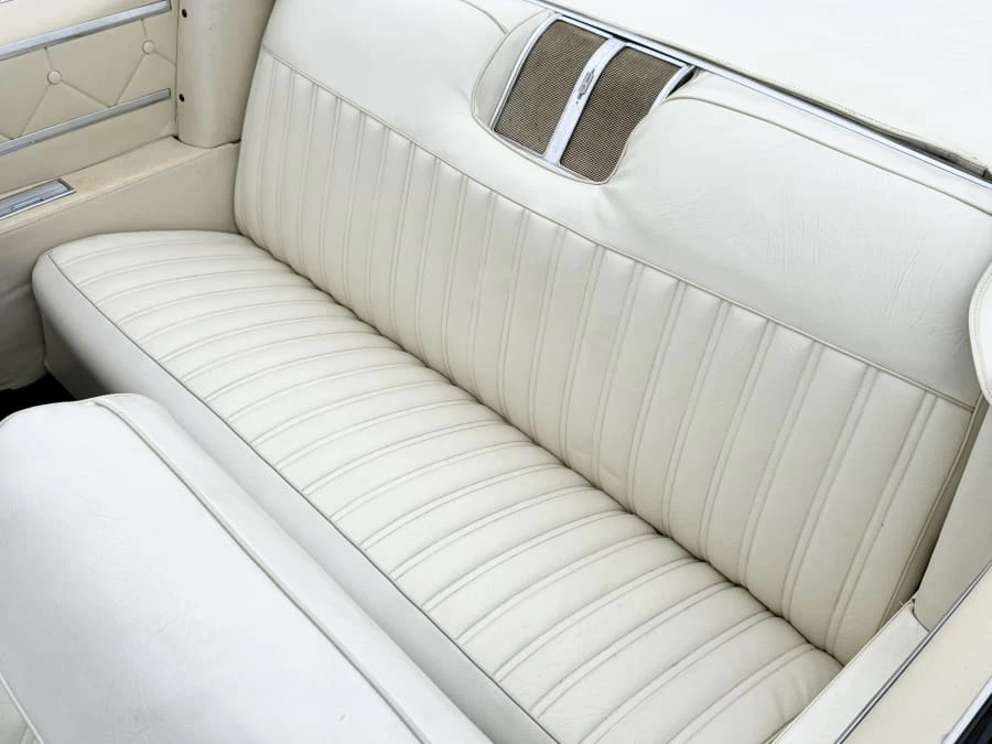 1965 Oldsmobile 98 - Image 14 of 25
