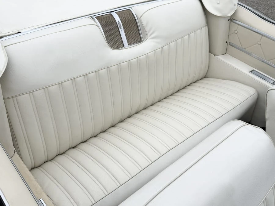 1965 Oldsmobile 98 - Image 17 of 25