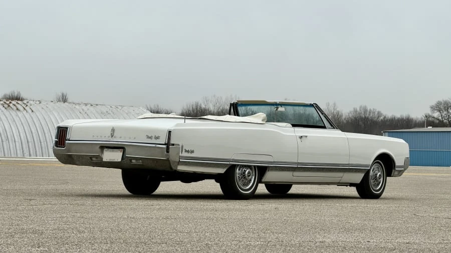 1965 Oldsmobile 98 - Image 9 of 25