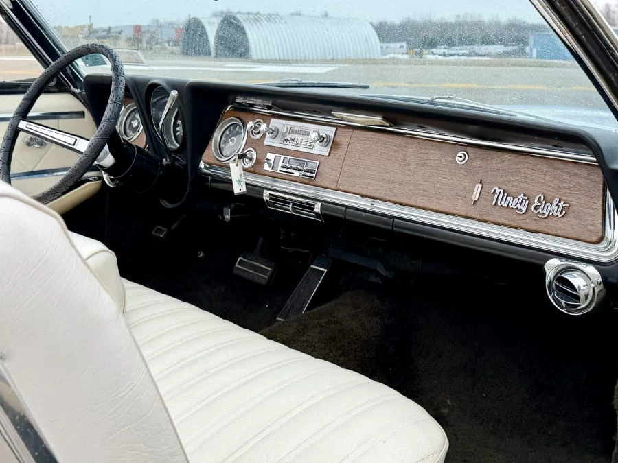 1965 Oldsmobile 98 - Image 18 of 25