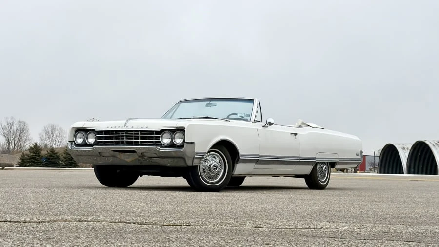 1965 Oldsmobile 98 - Image 5 of 25