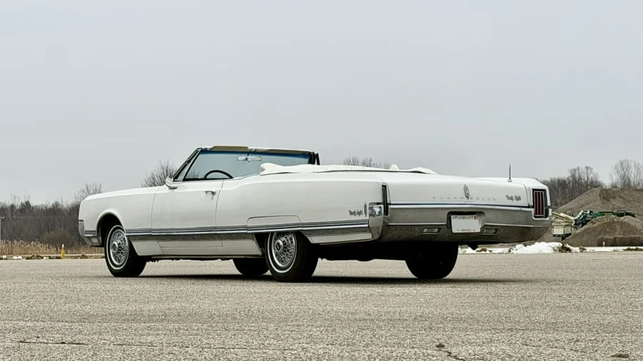 1965 Oldsmobile 98 - Image 3 of 25
