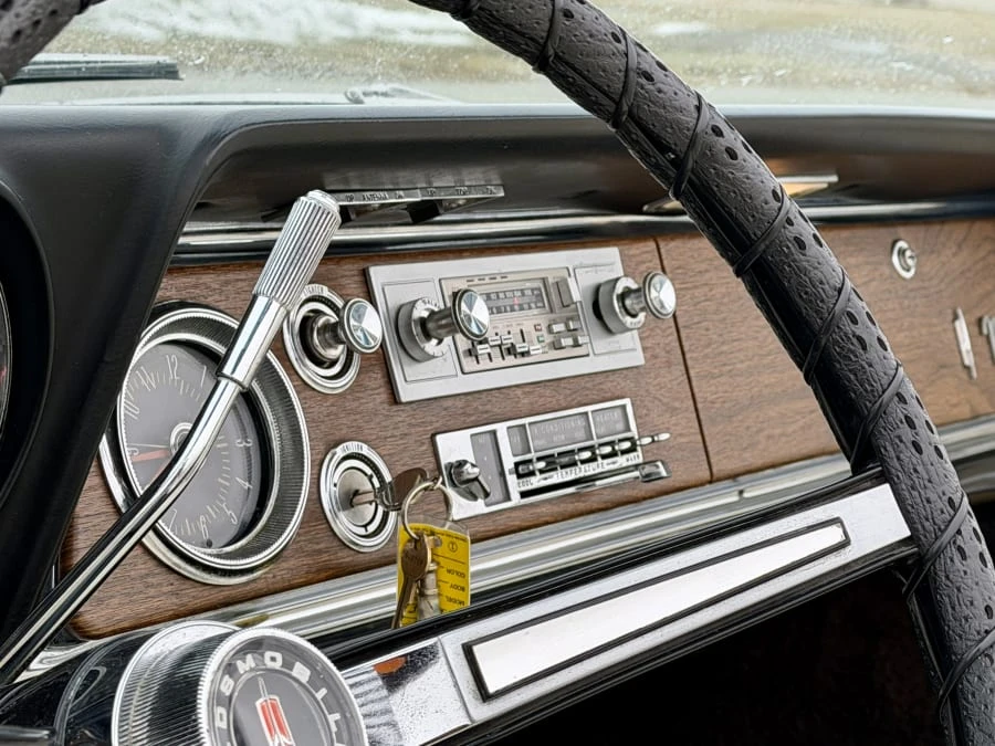 1965 Oldsmobile 98 - Image 21 of 25