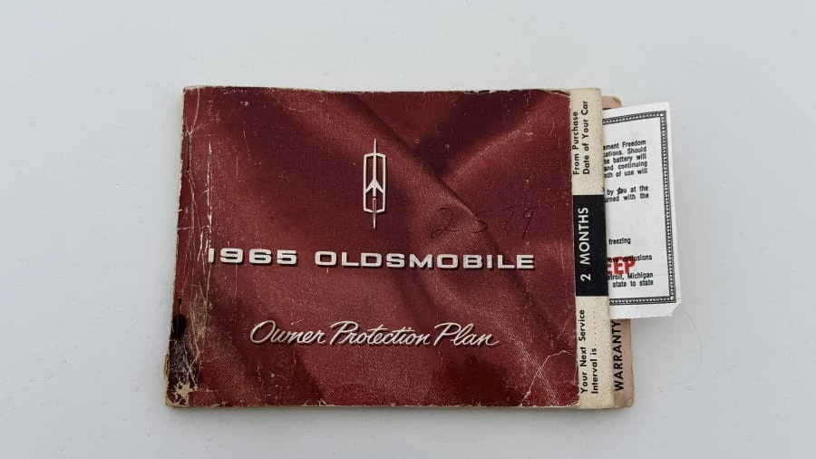 1965 Oldsmobile 98 - Image 24 of 25
