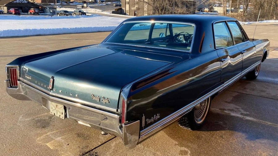 1965 Oldsmobile 98 - Image 15 of 19