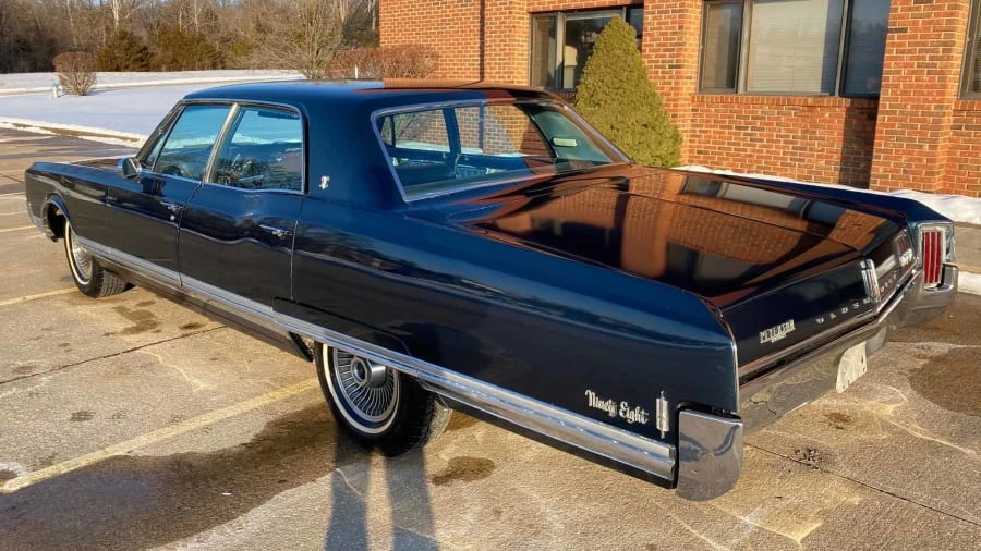 1965 Oldsmobile 98 - Image 3 of 19
