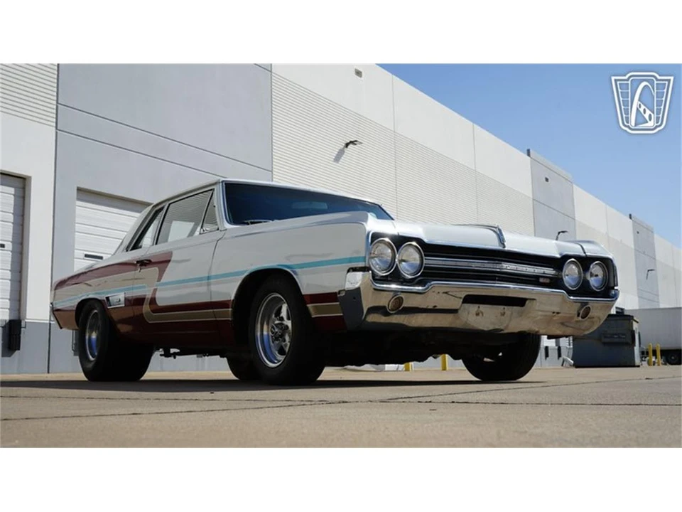 1965 Oldsmobile Cutlass 2nd Gen - Image 22 of 31