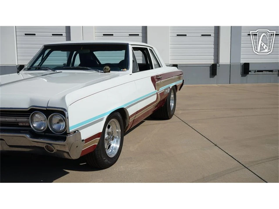 1965 Oldsmobile Cutlass 2nd Gen - Image 27 of 31