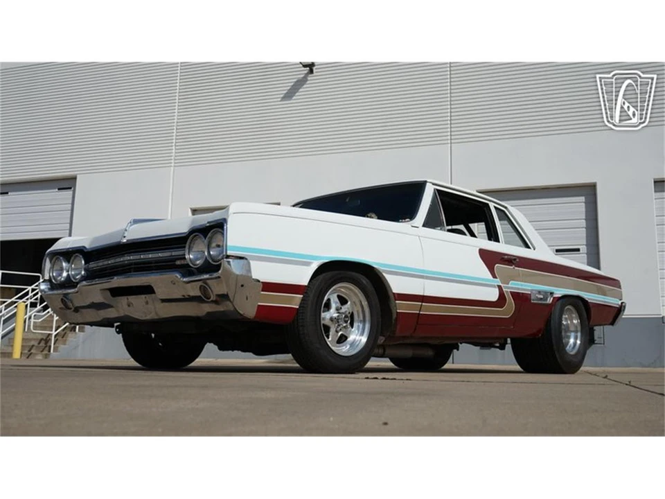 1965 Oldsmobile Cutlass 2nd Gen - Image 4 of 31